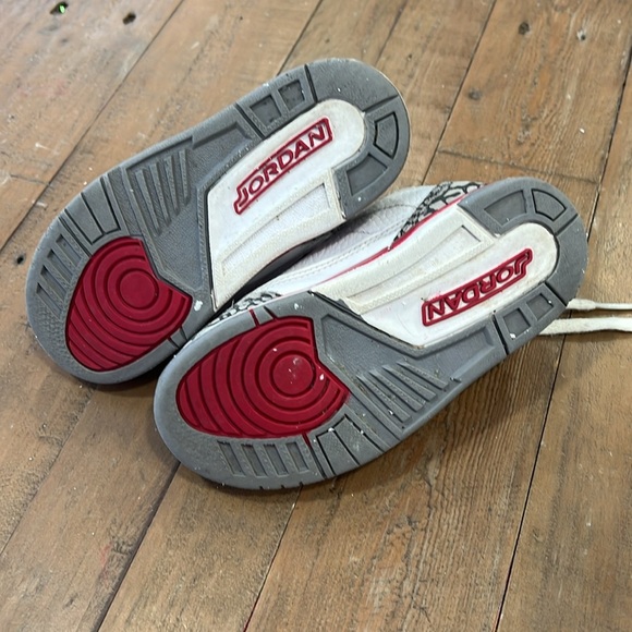 Nike Jordan retro 3 cardinal red sneakers - Picture 12 of 12